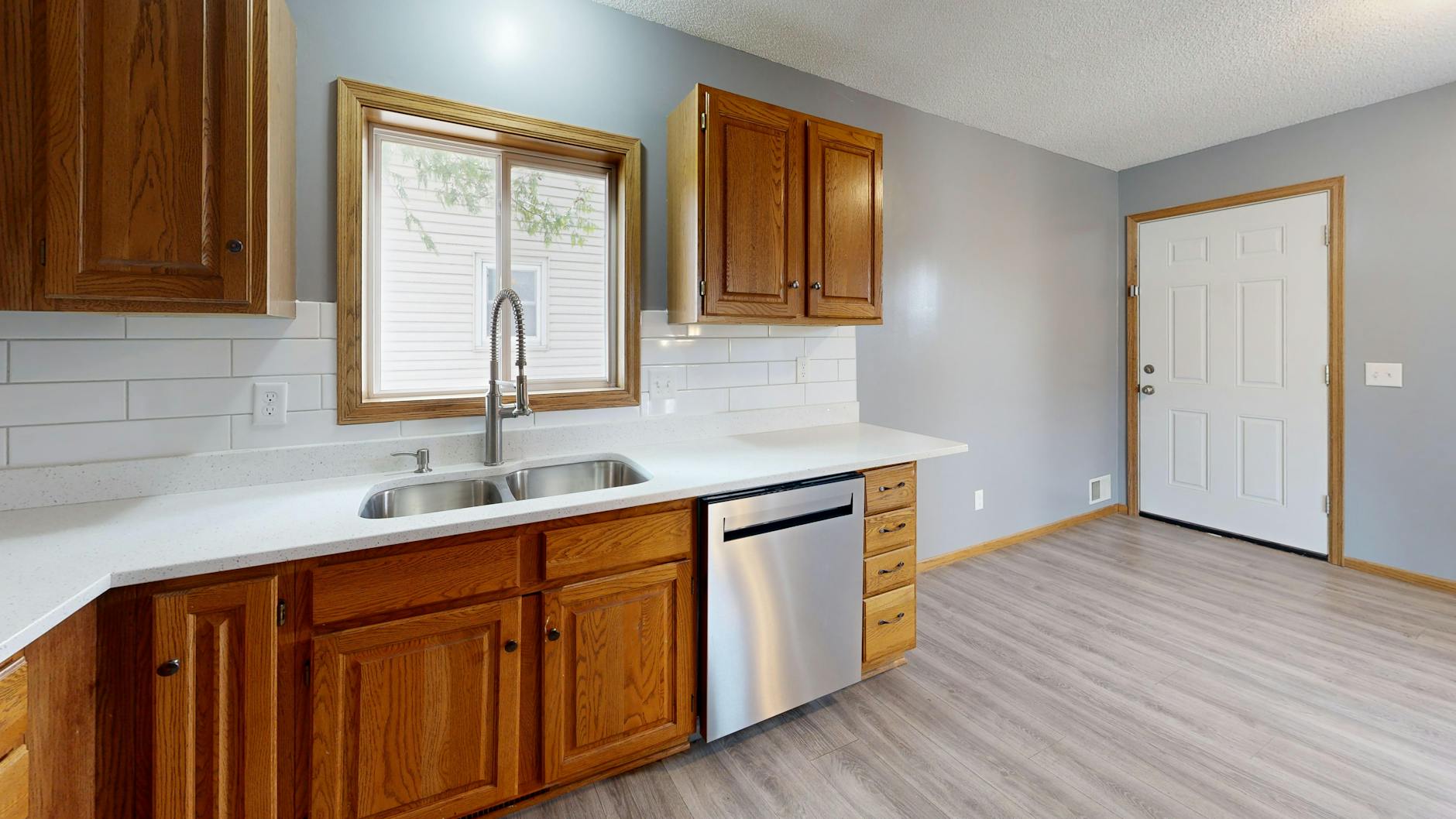How to Deep Clean a Kitchen in 30 Minutes in Flagstaff