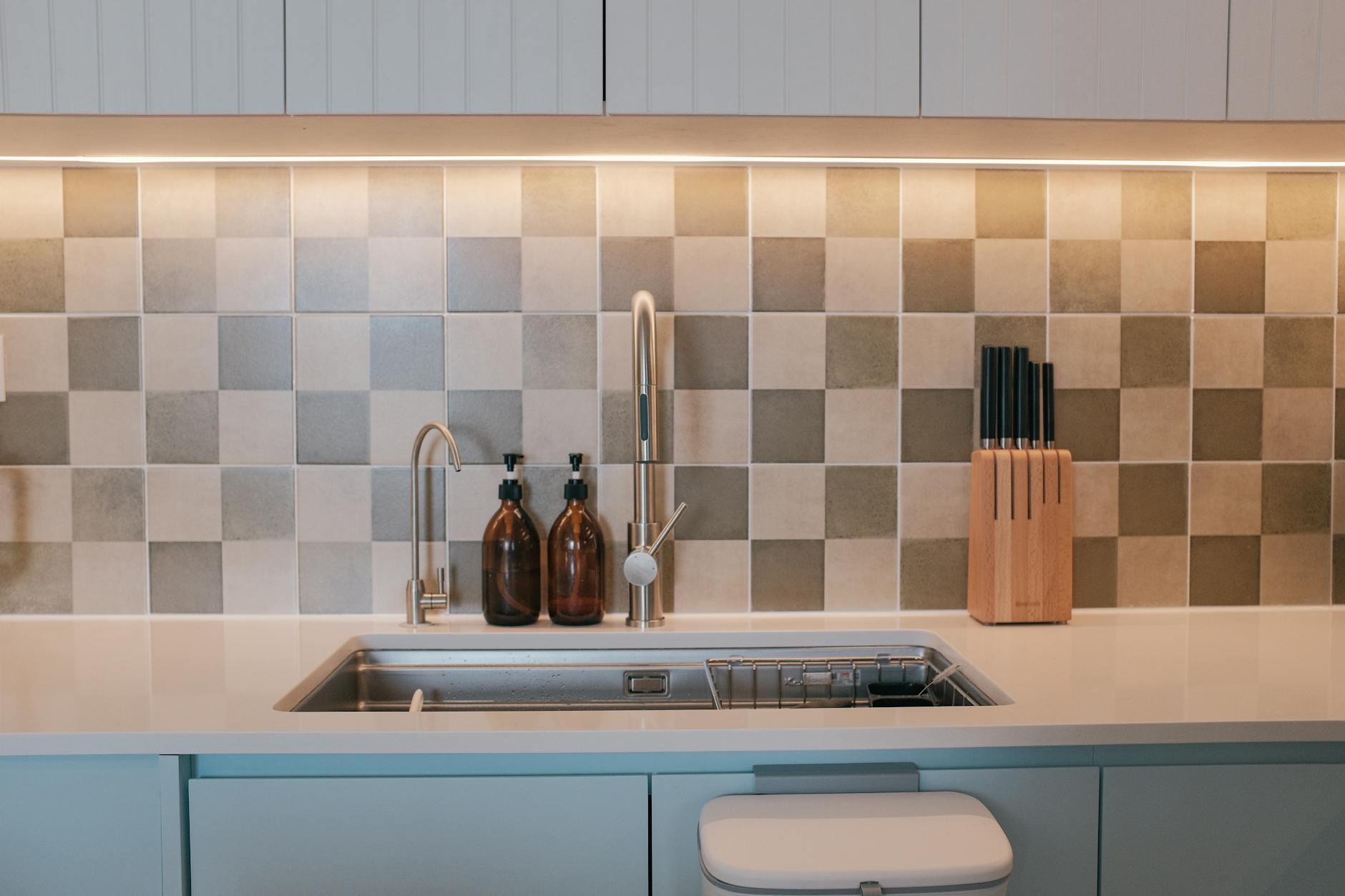 How to Make Natural Eco-Friendly Cleaning Products at Home in Chandler