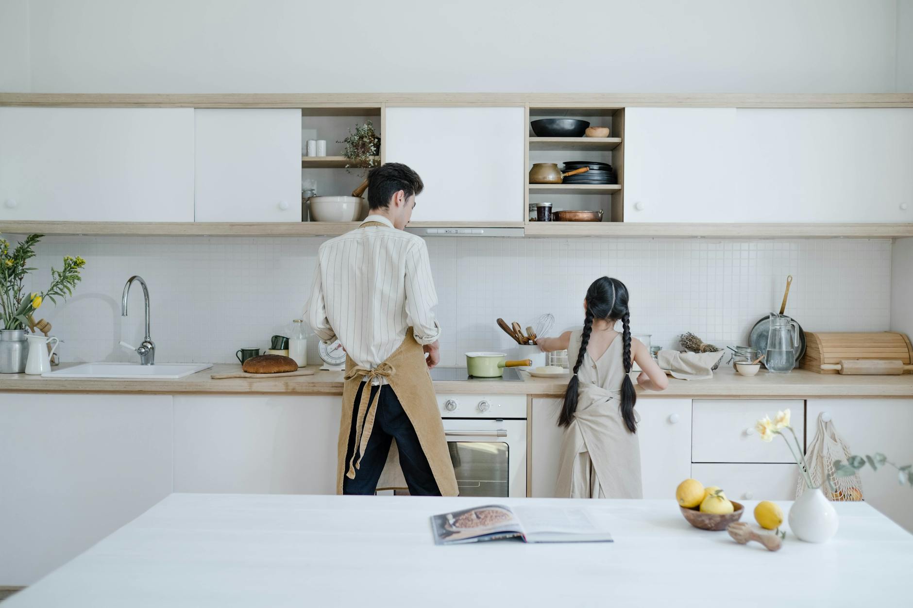 Quick Cleaning Hacks and Decluttering Tips for Busy Moms in San Tan Valley