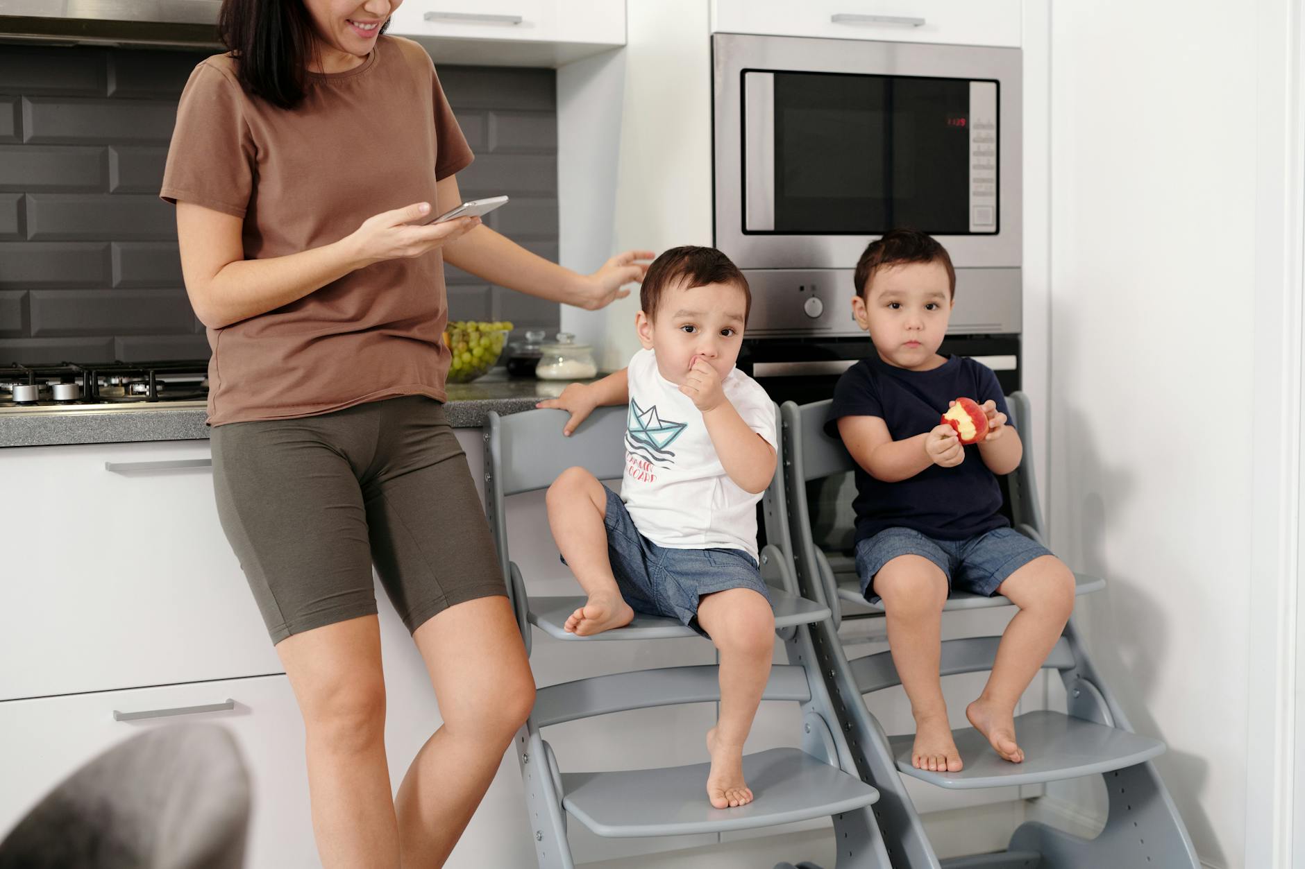 Top 20 Housekeeping Hacks for Busy Parents in Chandler in 2025