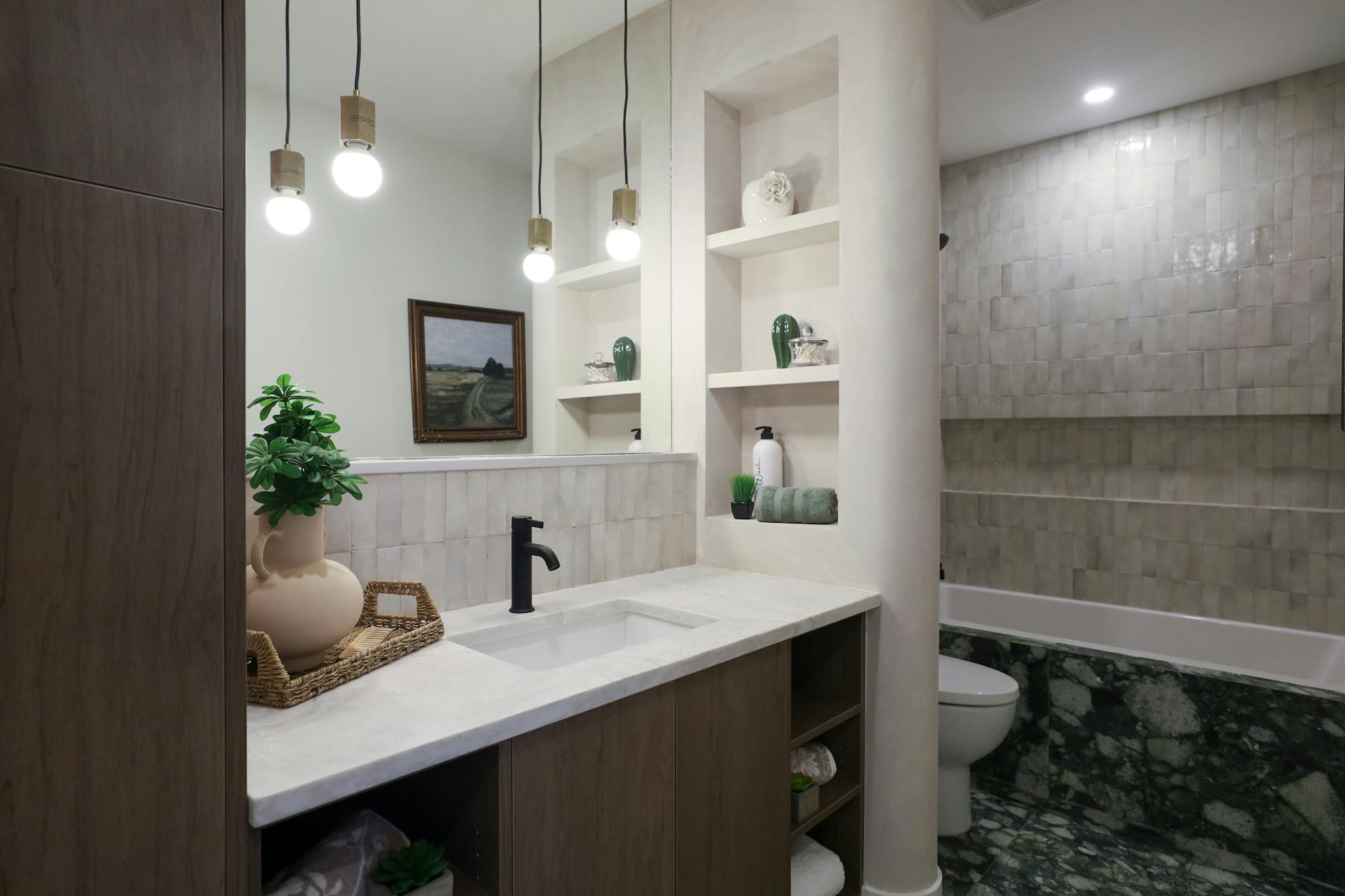 Airbnb Cleaning Checklist for Tempe Hosts: Don't Miss a Spot