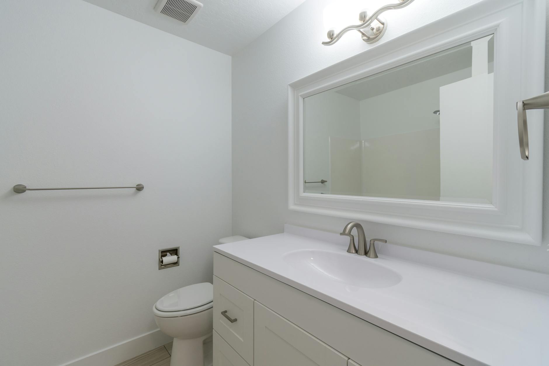 Green Cleaning vs. Traditional Cleaning in Mesa: Real Differences That Matter