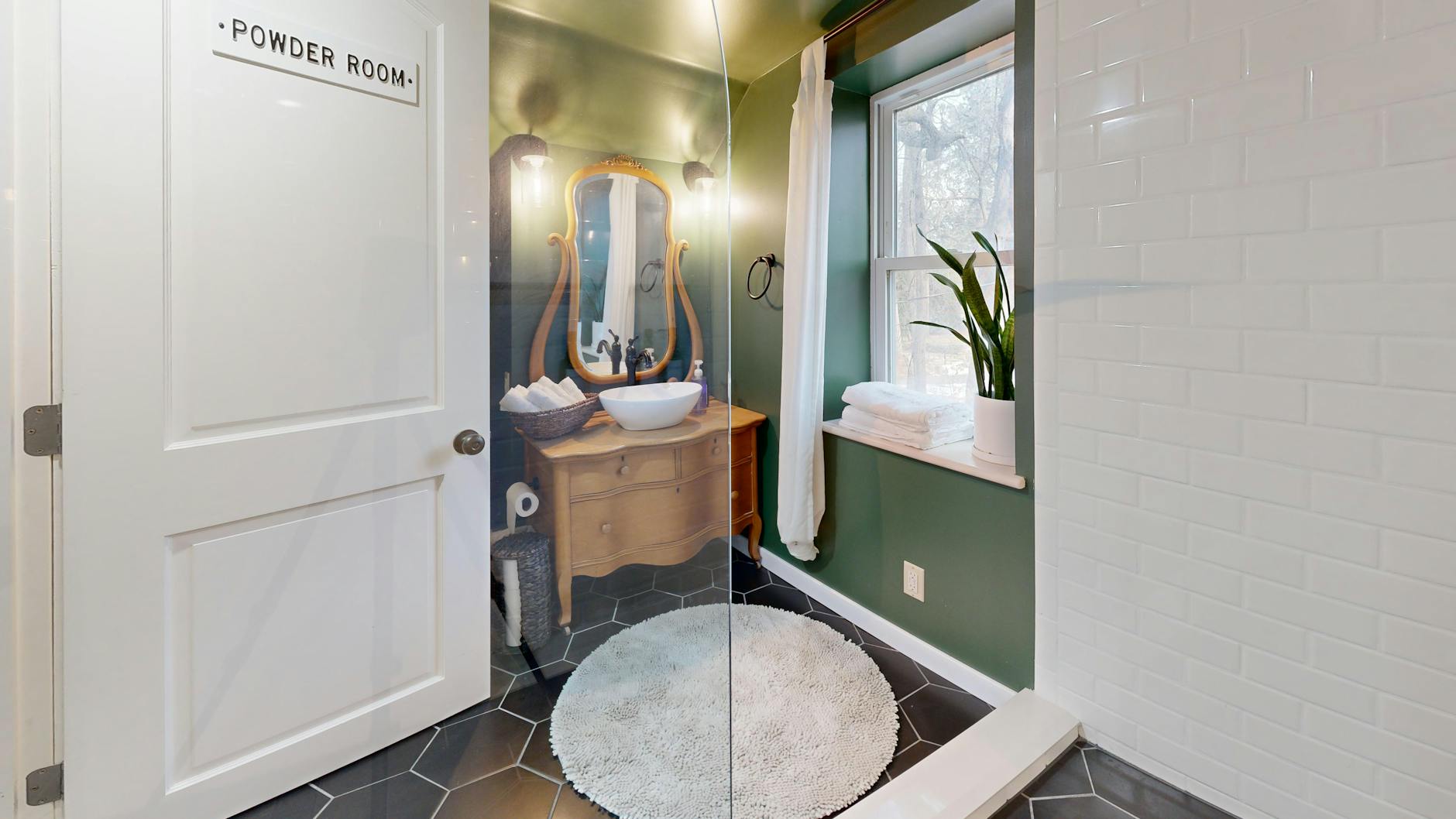 How Eco-Friendly Cleaning Products Actually Work