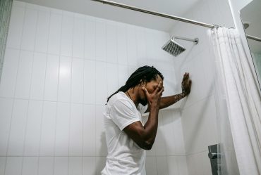 How to Deep Clean Bathrooms in Apache Junction Using Bona Products
