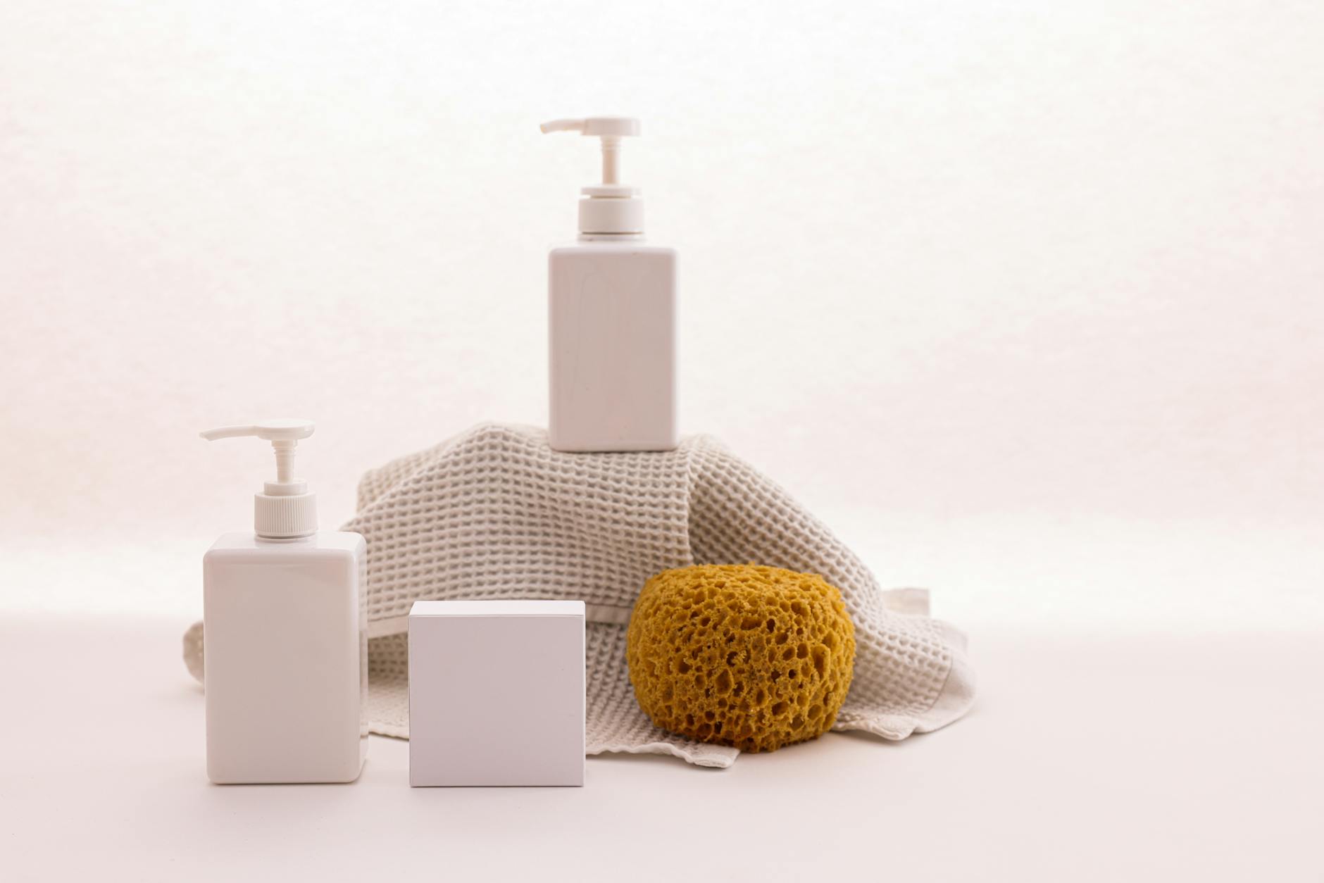 How to Deep Clean Your Entire House in One Day: A Complete Checklist