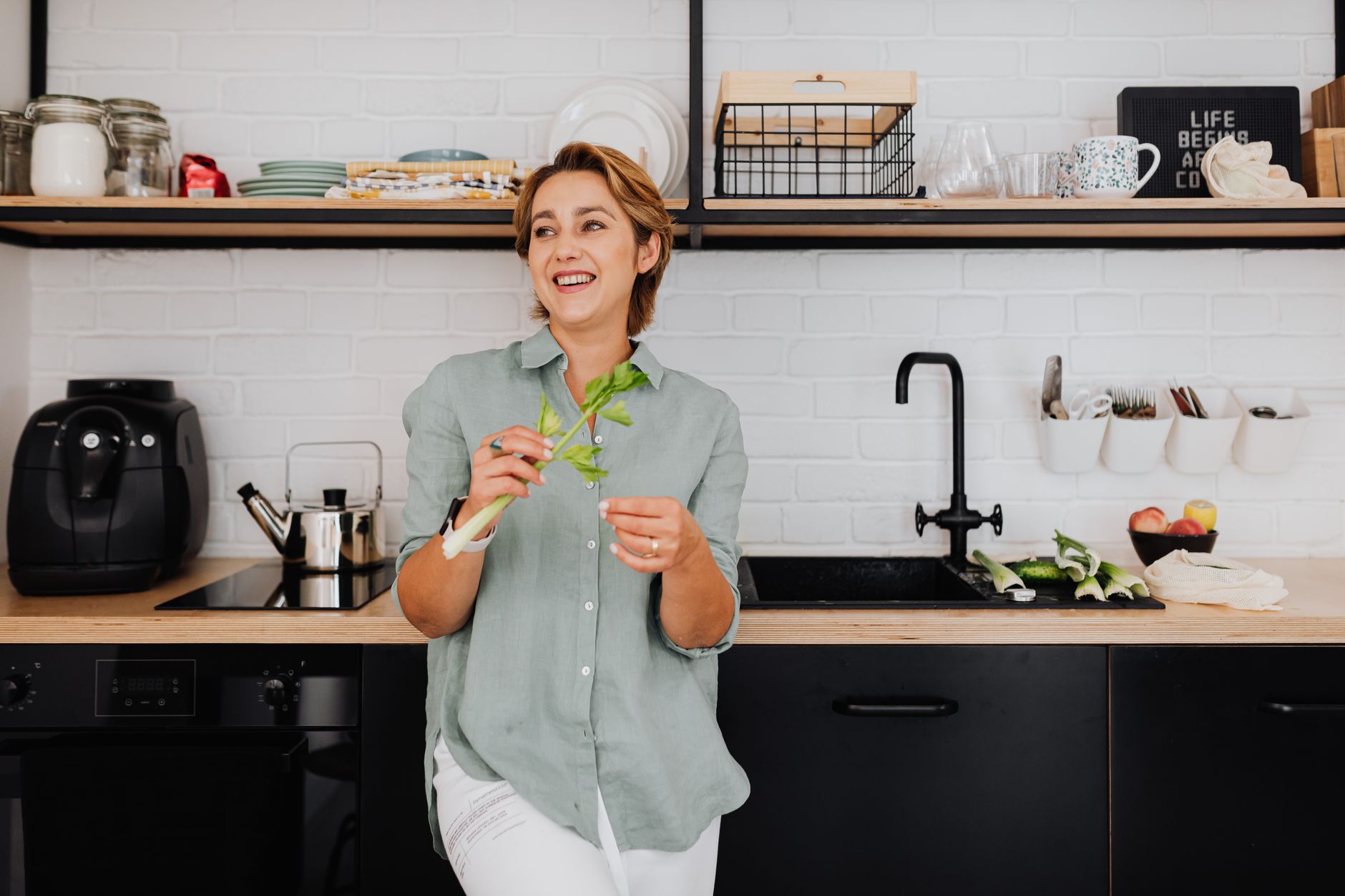 How to Keep a Clean House Every Week: 10 Simple Habits That Actually Work