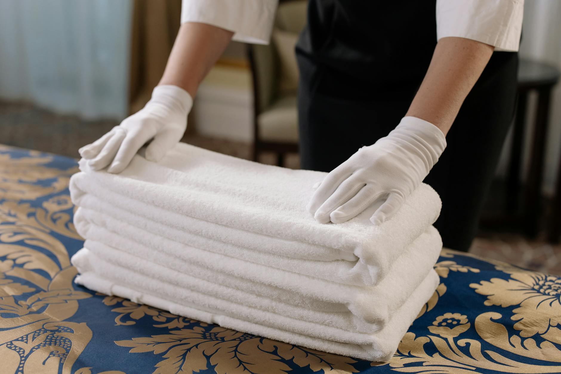 Should You Wash Bedding Weekly? What Science Says for Tempe Homeowners