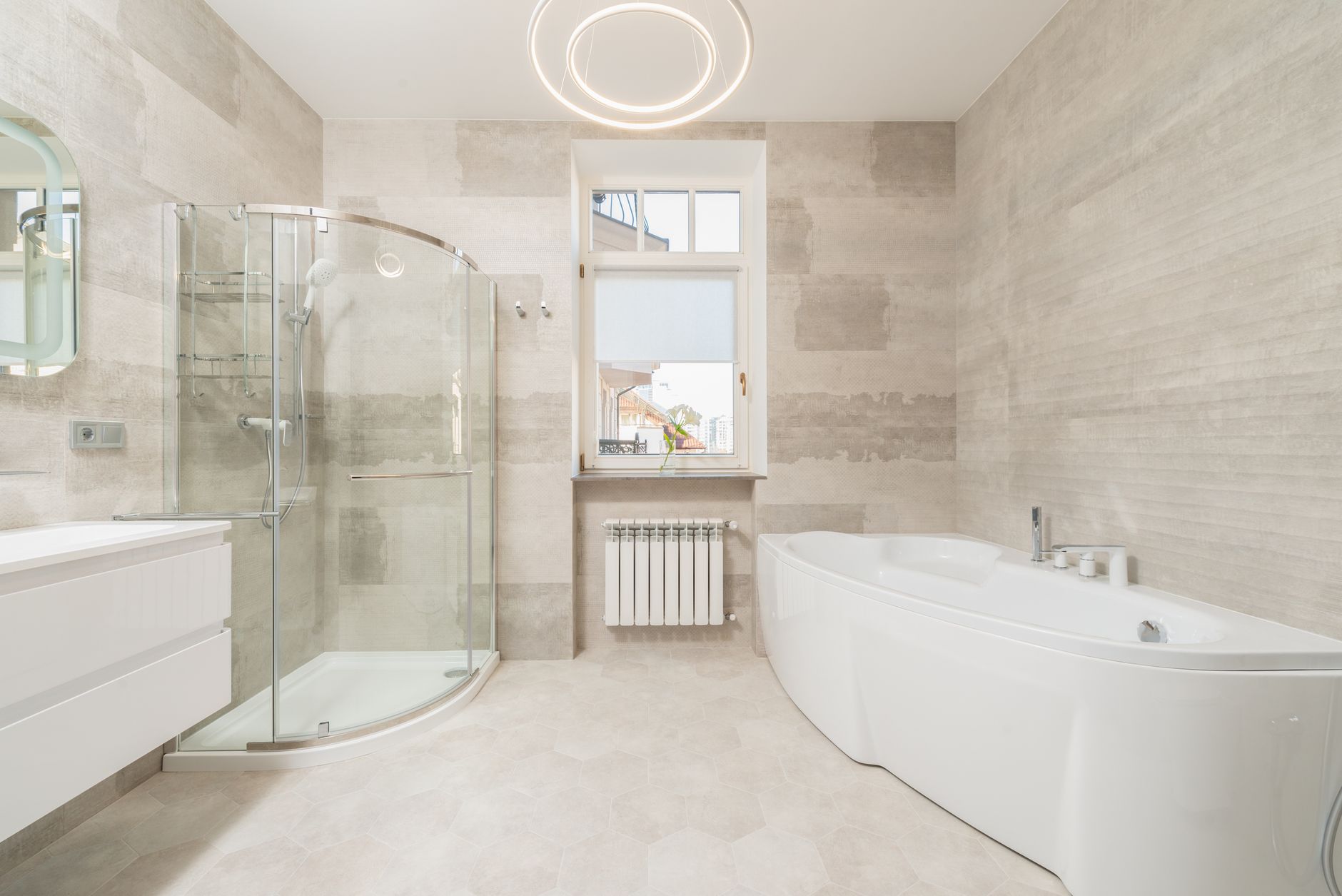 10 Ways to Keep Your Bathroom Spotless in San Tan Valley