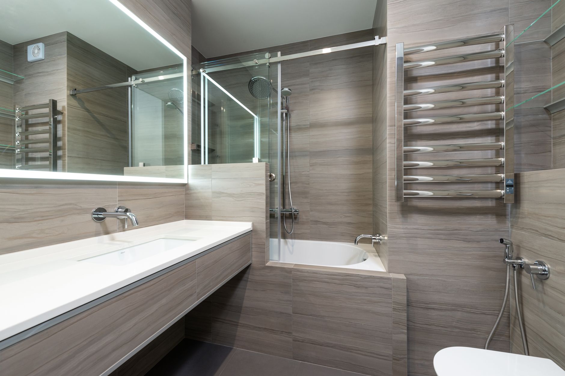 Apartment Cleaning Checklist for Phoenix Renters (Room-by-Room Guide)