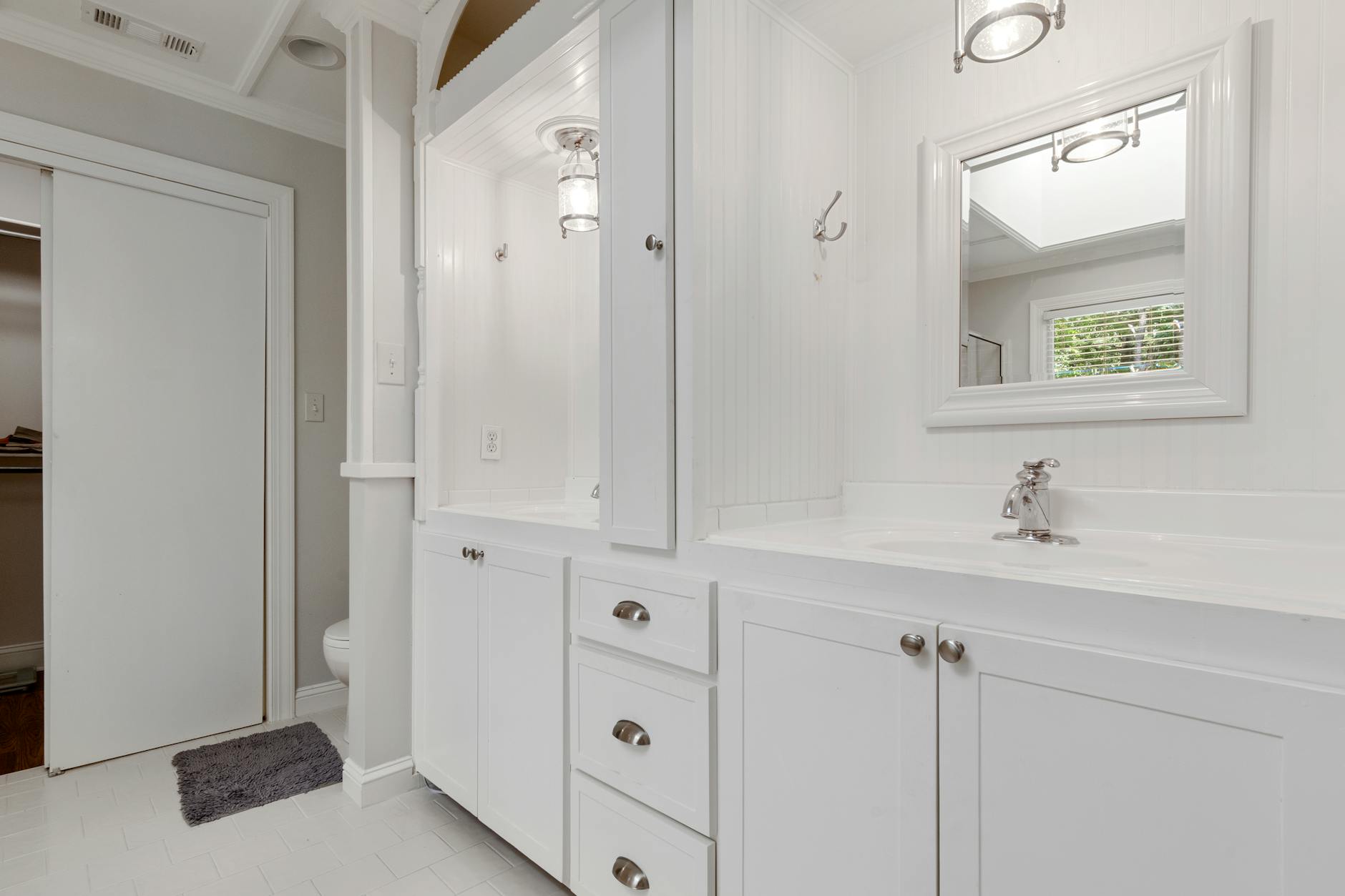 Bathroom Deep Cleaning Guide for Tucson Homes