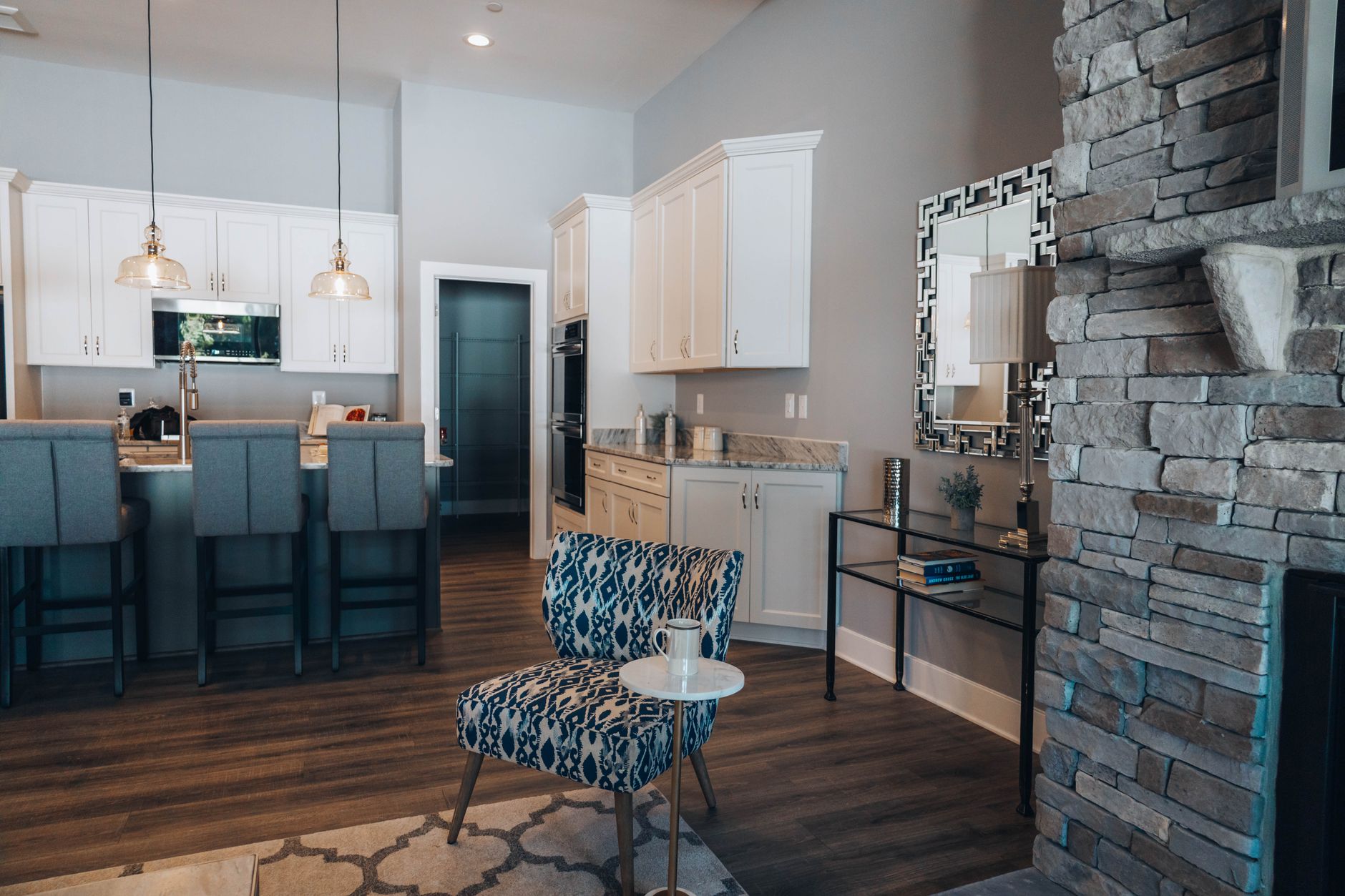 Guide to a Complete Deep Cleaning Checklist: Room-by-Room