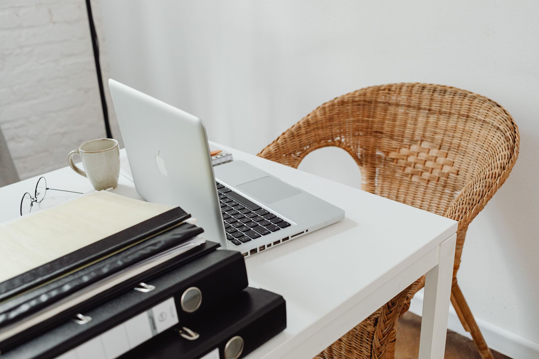Holiday Hosting Cleaning Checklist for Mesa Homes