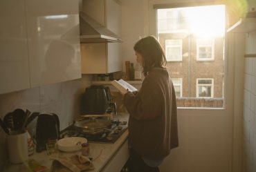 How to Deep Clean Your Kitchen: A Complete Room-by-Room Guide