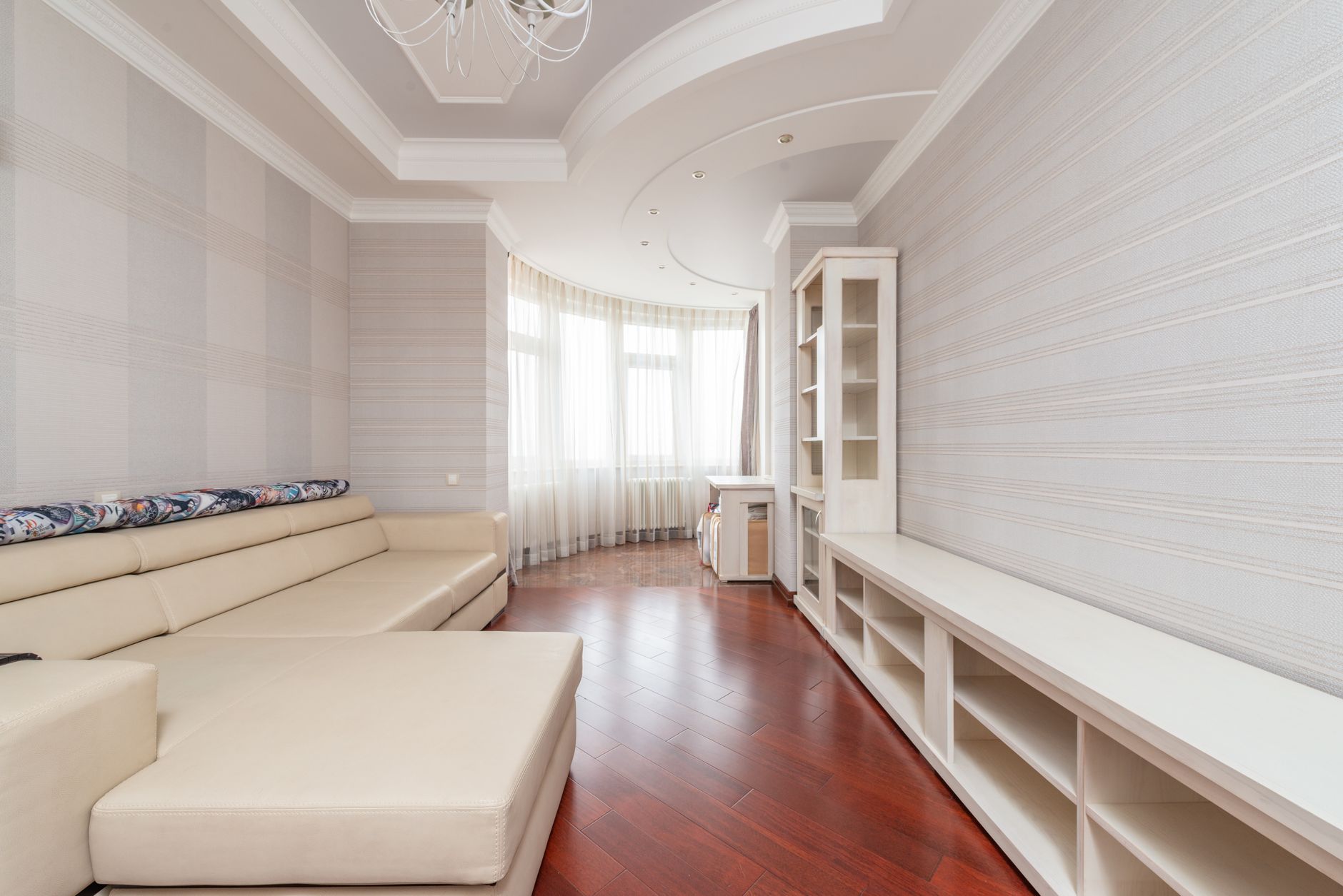 How to Clean Hardwood Floors: A Complete Guide