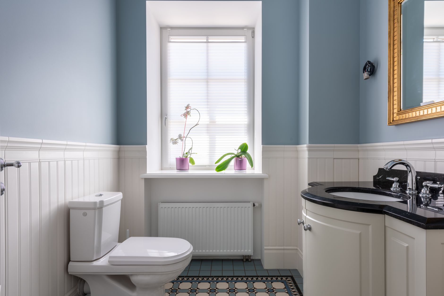 How to Deep Clean Your Bathroom: A Step-by-Step Guide