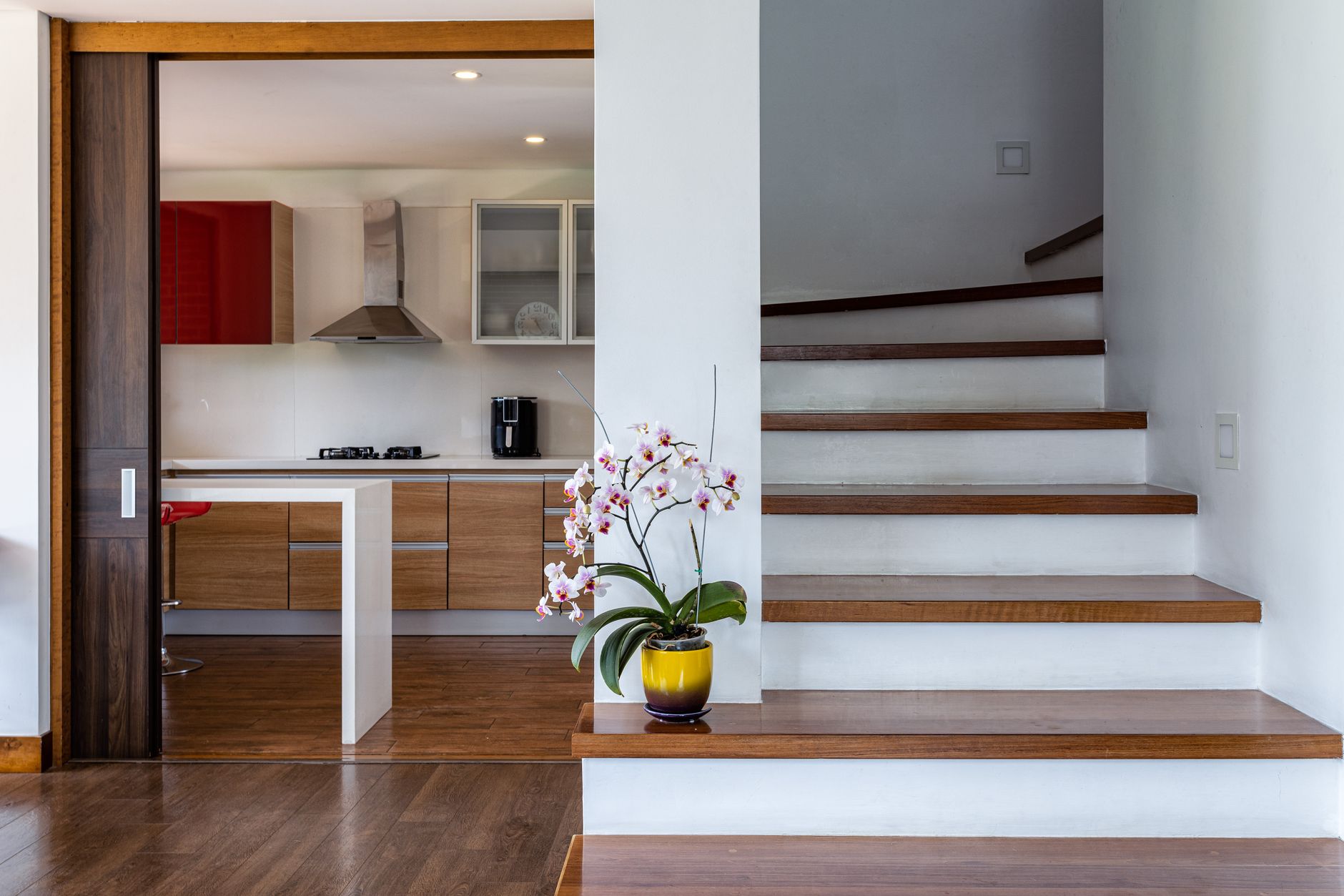 Weekly vs Biweekly vs Monthly House Cleaning in Santa Fe: Which Schedule Is Right for You?