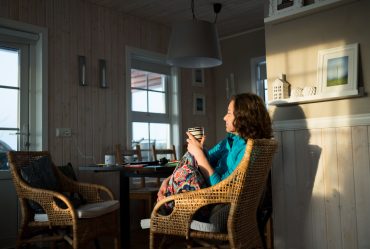 Why Vinegar and Bleach Should Never Be Combined: A Safety Guide for Mesa Homes