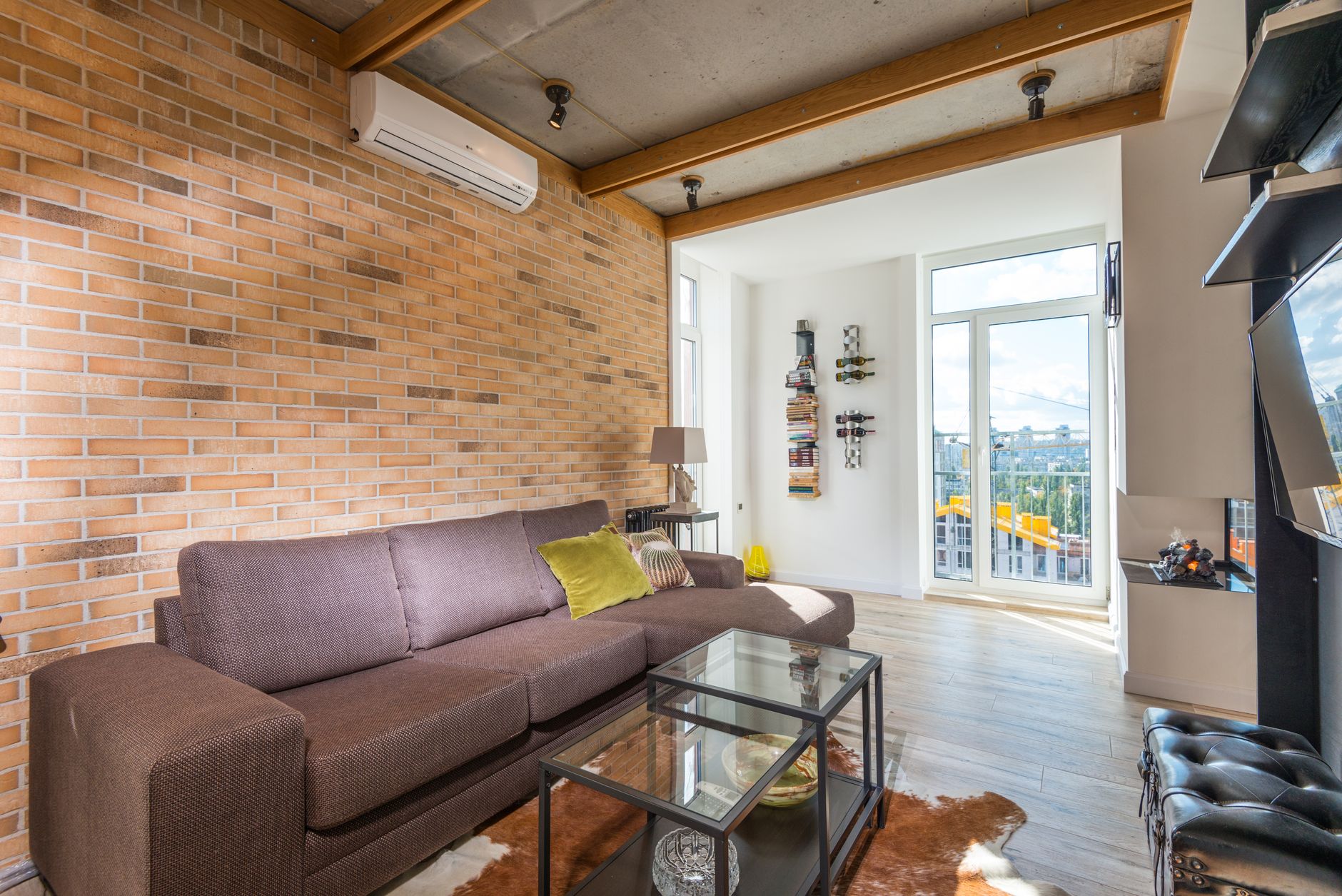 I've Been a Professional House Cleaner for 18 Years: Here Are My Best Secrets