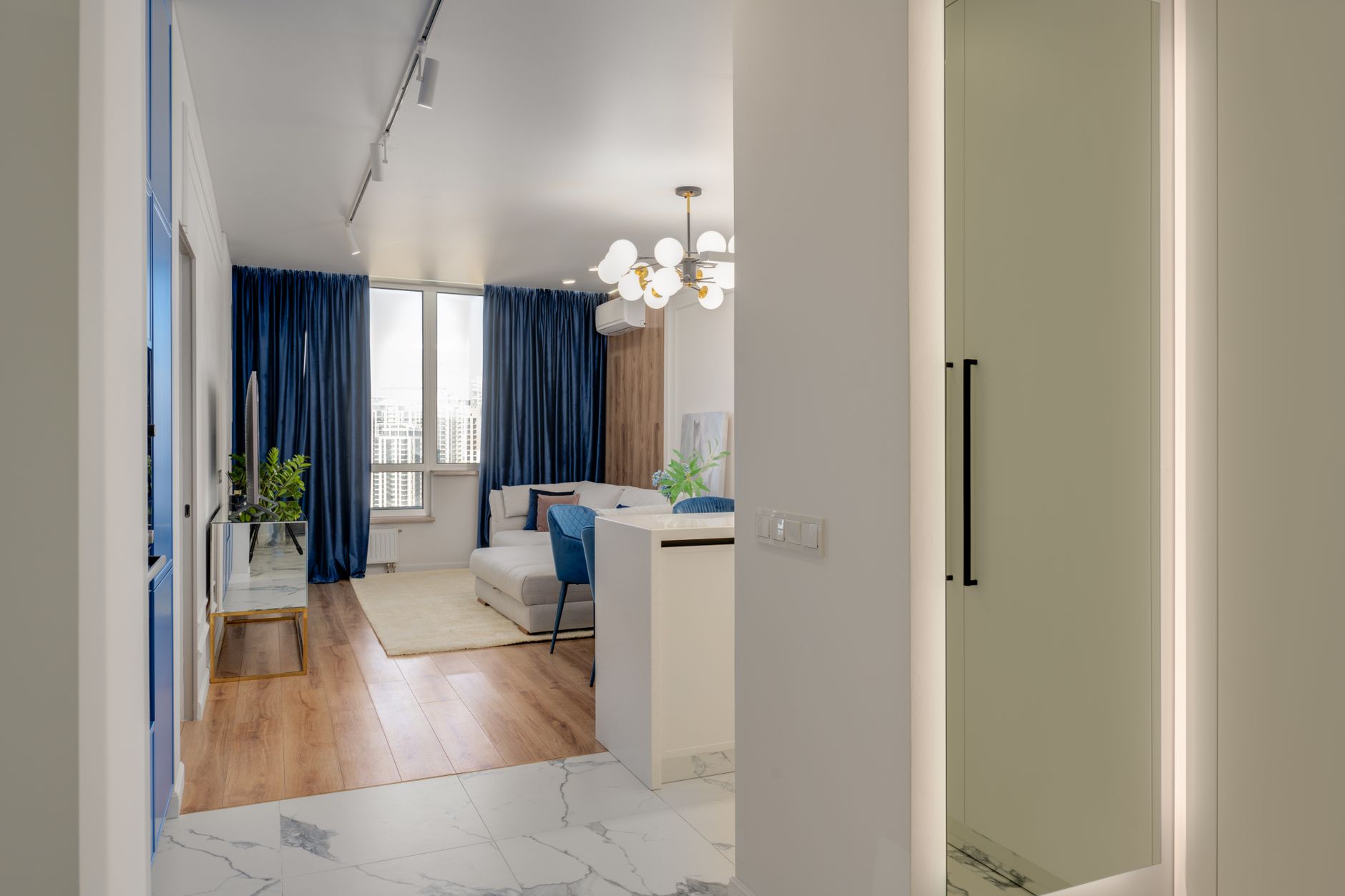 What's the First Thing You Clean Before Guests Arrive?